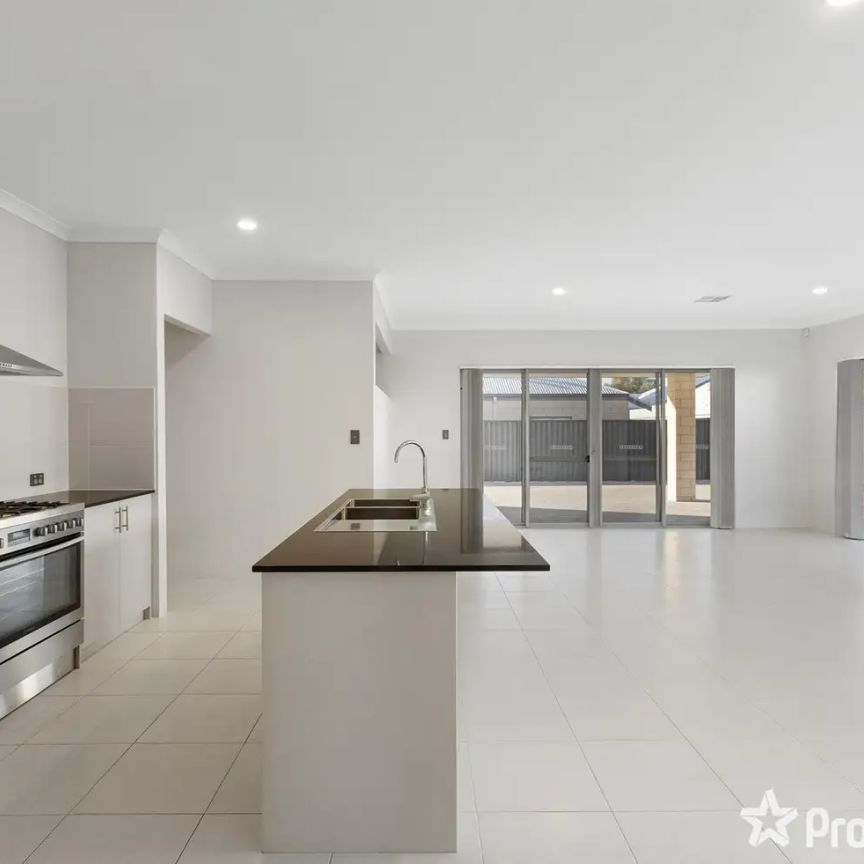 14 Caraway Street, Treeby WA 6164 - Photo 1