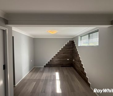 Spacious 5-Bedroom Modern Two-Story Home - Photo 3