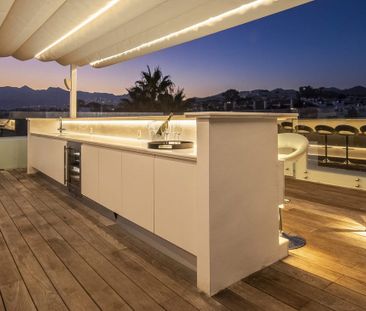 Costabella, Marbella Este, Marbella, Andalusia 29604 - Photo 1