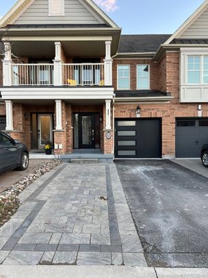 For Lease - 42 Southeast Pass, Whitchurch-Stouffville, Ontario - Photo 1
