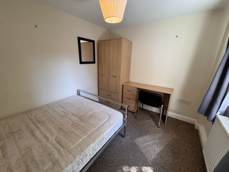 Lamel Street, Hull Road - P1326 - Photo 4