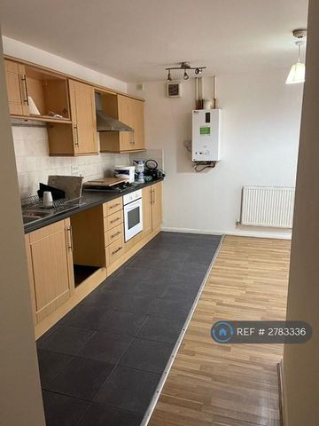 2 bedroom flat to rent - Photo 3