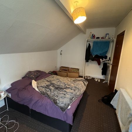 6 Bedroom Student Properties - Photo 3