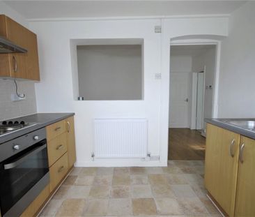 Cranleigh Road, Feltham, Middlesex,TW13 - Photo 4