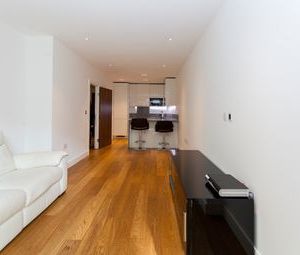 1 Bedrooms Flat to rent in Longfield Avenue, Ealing W5 | £ 404 - Photo 1