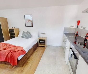 Studio to rent - Photo 5