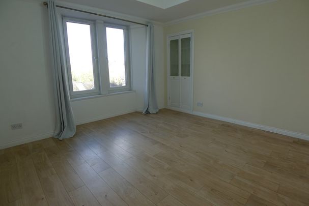 Property to let in Dundee - Photo 1