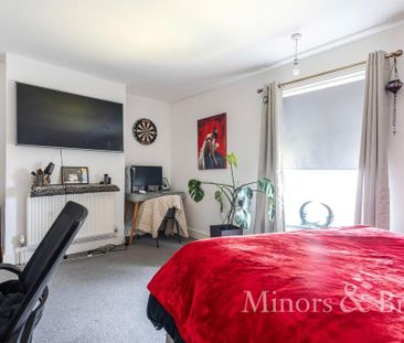 3 bedroom end of terrace house to rent - Photo 4