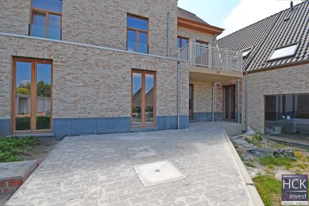 OUWEGEM - Prachtig nieuwbouwappartement met 2 slpk incl garage! - Foto 3