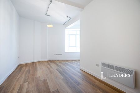 1 bedroom apartment to rent Commercial Road, Portsmouth, Hampshire, PO1 - Photo 3