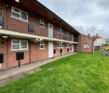 Flat to rent on - Photo 1