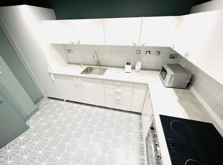 Room in a Shared House, Conway Gardens, CR4 - Photo 5