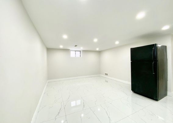 For Lease - 15 Martorino Drive Unit# Lwr, Toronto, Ontario - Photo 1