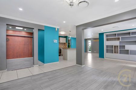 Spacious & Stylish Family Living & Convenience in the Heart of Bungarribee!! - Photo 3