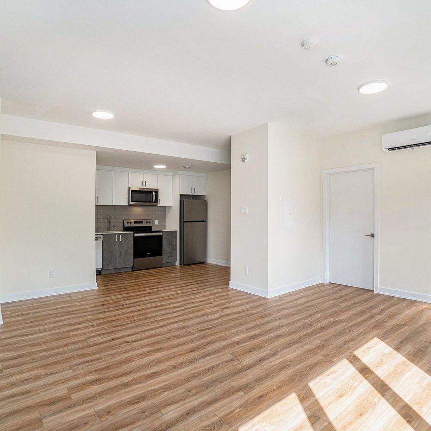 For Lease - 630 Churchill Avenue Unit# 201, Carlingwood - Westboro and Area, Ontario - Photo 1