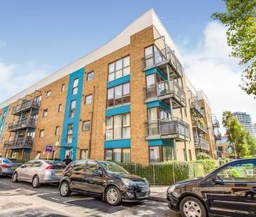 Room in a Shared Flat, Barchester Street, E14 - Photo 1