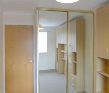 2 bedroom retirement property to rent - Photo 4