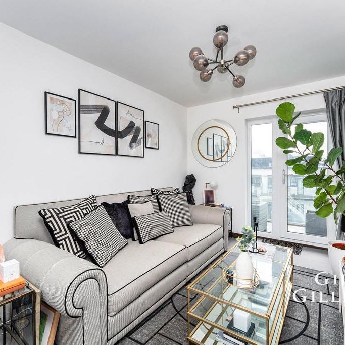 2 bedroom flat to rent - Photo 1