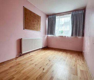 4 bedroom semi-detached house to rent - Photo 5