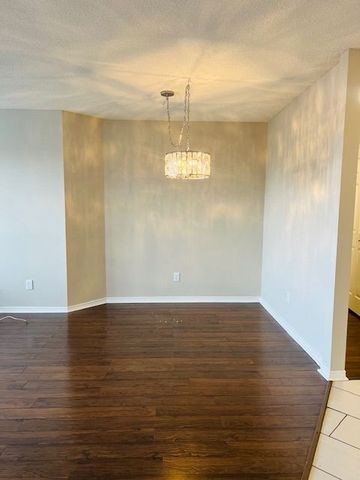 For Lease - 1001 Cedarglen Gate Unit# 423, Mississauga, Ontario - Photo 3