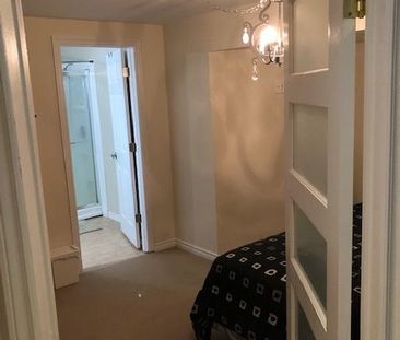 For Lease - 32 Attridge Drive Unit# Basement, Aurora, Ontario - Photo 4