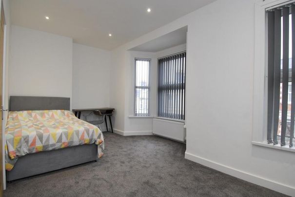 5 bedroom house to rent - Photo 1