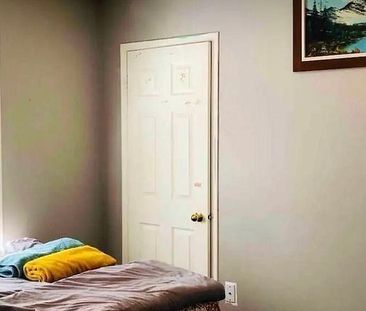 For Lease - 44 Lloydminster Avenue, Ajax, Ontario - Photo 4