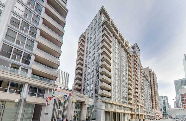 For Lease - 270 Wellington Street Unit# 409, Toronto, Ontario - Photo 1