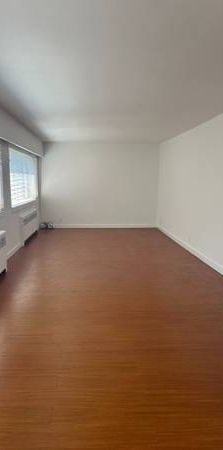 Spacious 2 Bedroom Apartment - Photo 1