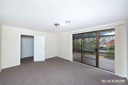 Charming Four Bedroom Family Home - Photo 3