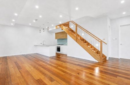 Near-New Family Home – Walk to Sought-After Brentwood Secondary & Glen Waverley South Primary 33 Crocus Crescent, Glen Waverley - Photo 3