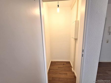 Frisch renovierte 2-Raum-Wohnung am Werder ! - Photo 5