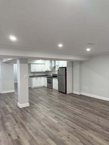 For Lease - 18 Beaconsfield Drive, Vaughan, Ontario - Photo 4