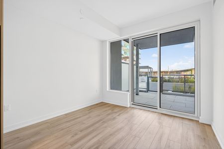 For Lease - 333 Sunseeker Avenue Unit# 142, Innisfil, Ontario - Photo 3