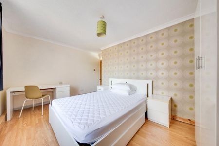 4 bedroom house to rent - Photo 3