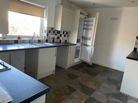 3 bedroom house to rent - Photo 2