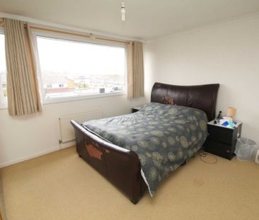 3 bed Terraced for rent - Photo 5