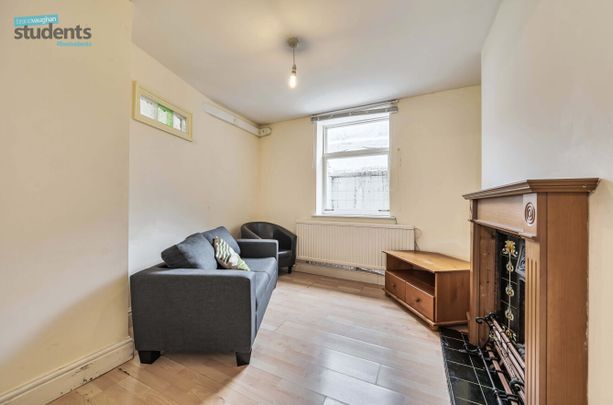 4 bedroom house to rent - Photo 1