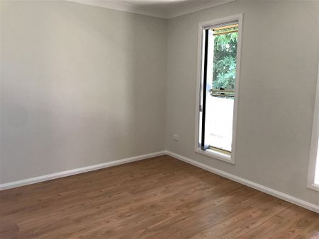 Deposit Paid @ $750 pw - Immaculate Private 2 Bedroom Villa - Photo 4