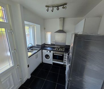 Room in a Shared House, Birmingham, B17 - Photo 3