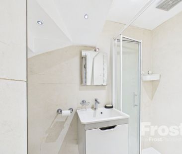 Staines Road, Feltham,TW14 - Photo 4