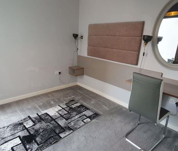 Winton Lane, Bristol - Photo 5