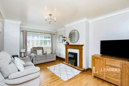 3 bedroom house to rent Rutland Avenue, Borrowash, DE72 - Photo 2