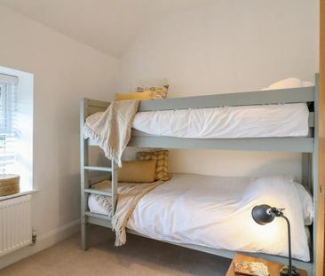 3 bedroom semi-detached house to rent - Photo 6