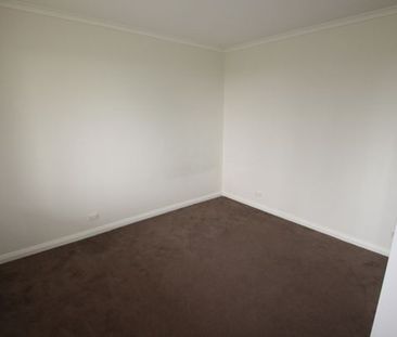 Country Living - 10 mins to town. - Photo 2