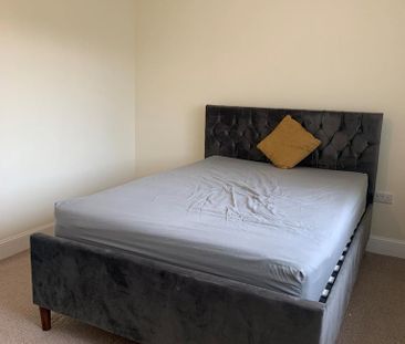 2 bedroom semi-detached house to rent - Photo 5