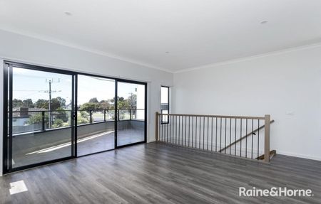 1/183 Purinuan Road, Reservoir, VIC 3073 - Photo 2