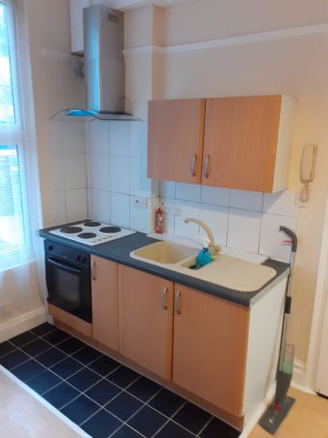 1 Bed Flat, Northanger Road, SW16 - Photo 3