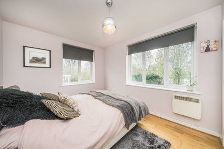 Strand Drive, Kew, TW9, London - Photo 2