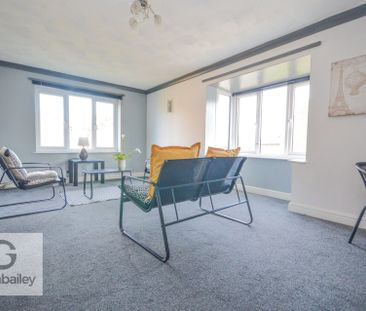 Cardington Court, Acle, Norfolk - Photo 5